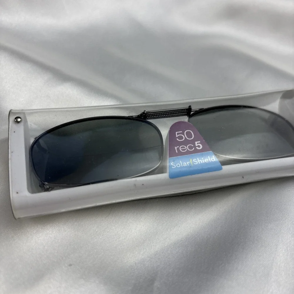 Solar Shield Scratch Resistant Lenses Polarized‎ Clip-ons 100% UVA/UVB 50 Rec 5